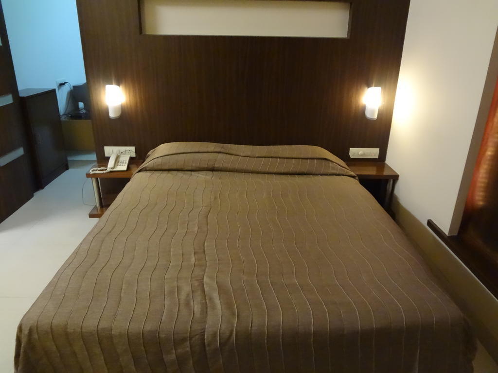 Rama Krishna Executive Apartments Mumbai Room photo